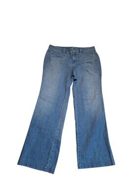 Ann Taylor Loft Curvy Denim Trouser Jeans Ladies 10P Great relaxed weekend look